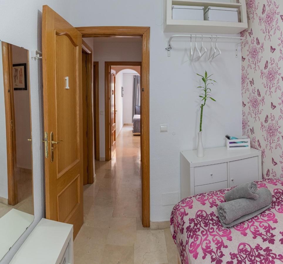 Galvez Rooms Малага Екстериор снимка