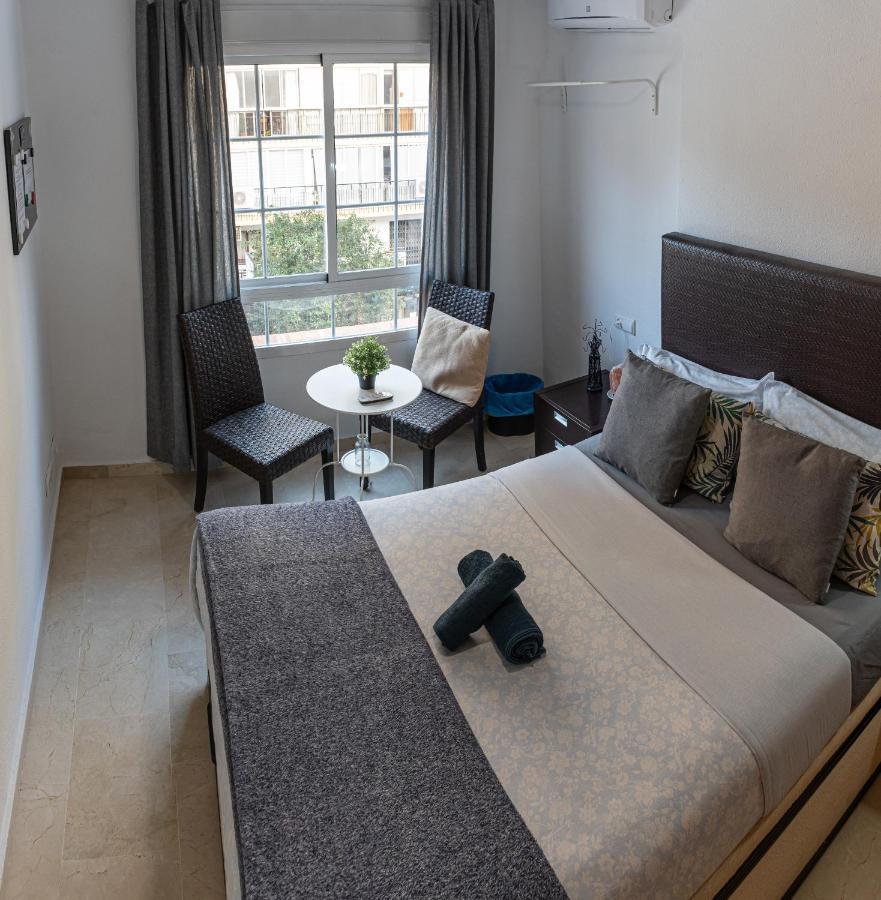 Galvez Rooms Малага Екстериор снимка