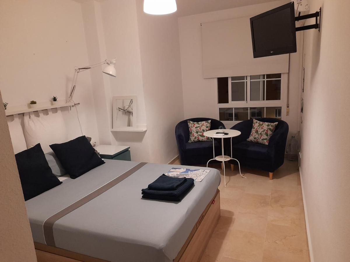 Galvez Rooms Малага Екстериор снимка